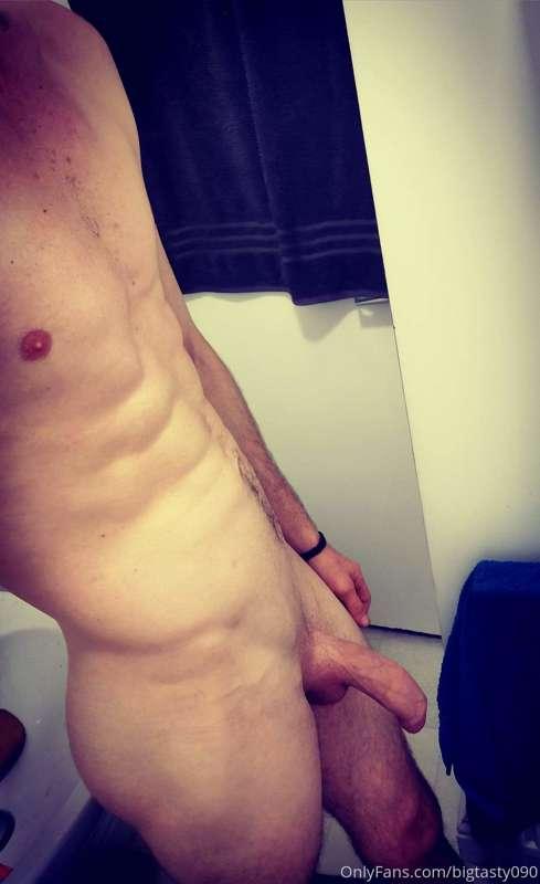 I'm letting this mini shower shoot on for free as I didn't p..