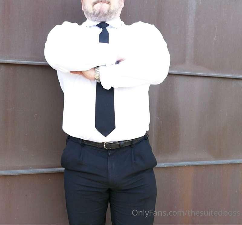 thesuitedboss image #0