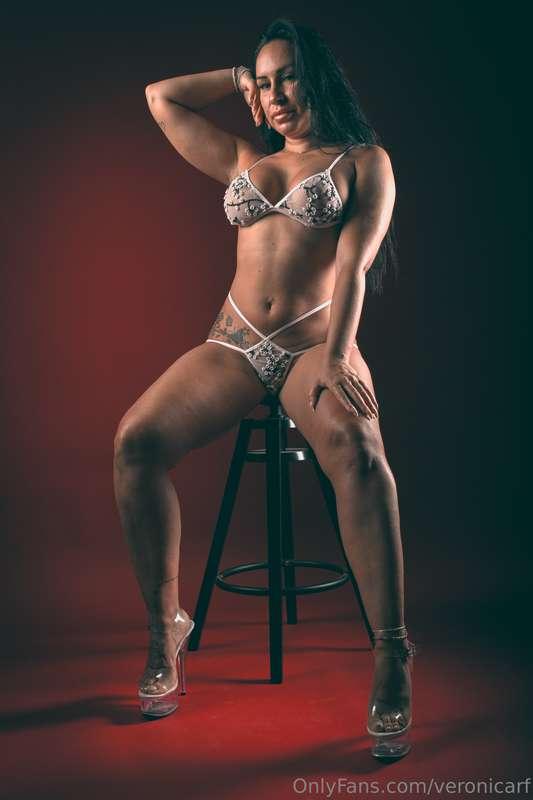 Video call, sext, dick rate or custom baby? I'm available no..