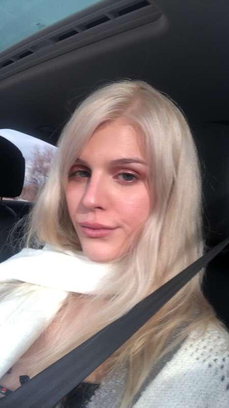 meganholly00 image #3