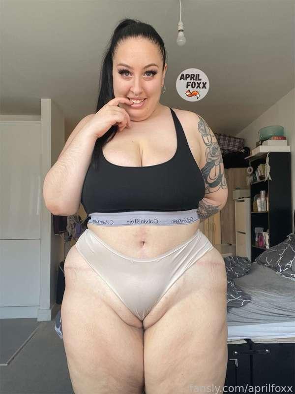 Mmm, baby, do you want your double puss-y-burger😋


#curvy #boobs #tits #ass #british #milf #lesbian #fetish #sexting #joi #pussy #tattoos #peircing #bigtits #bigass #fyp