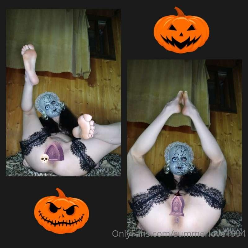 Too early for me to be in the Halloween mood? 💀🎃