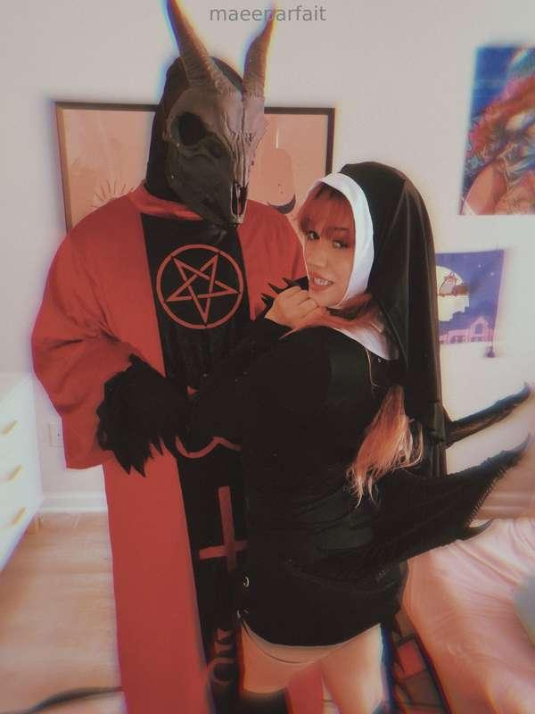 A sinning nun becomes a demons succubus 💕