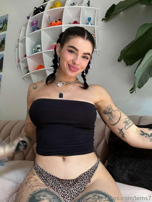do you like my braids? 💕 you should pull them