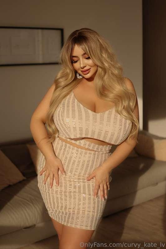 Elegance💄? Sophistication👠? 
All the details of this most co..