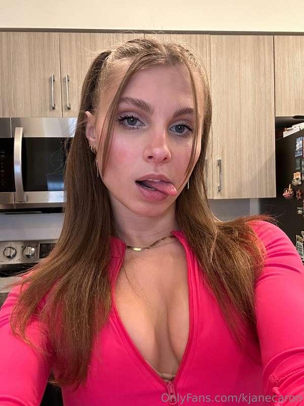 👅👅