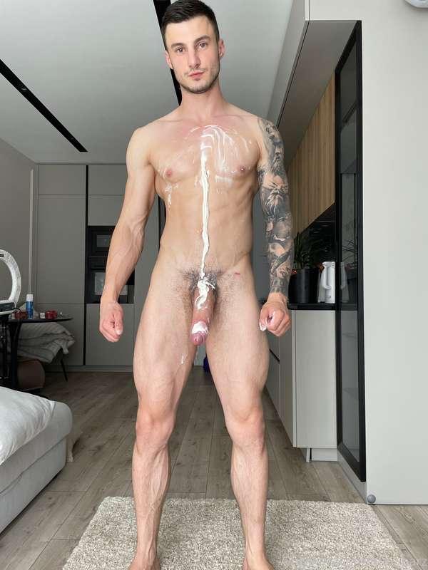 Are u hungry ? 😋 Will upload new 4K video for u tomorrow 😘😘