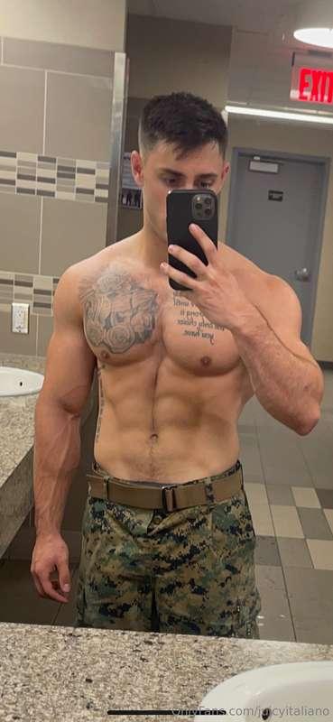 Unlock to rip off my uniform ;) 