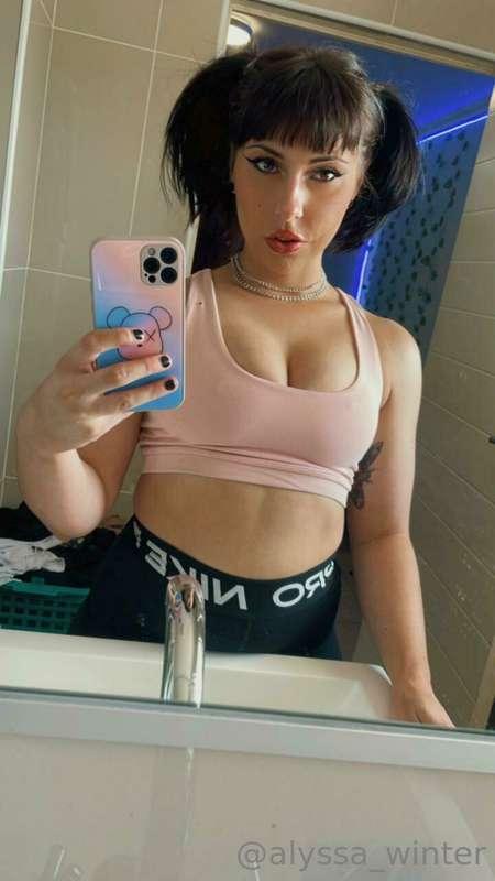 Anyone wanna be my gym buddy?