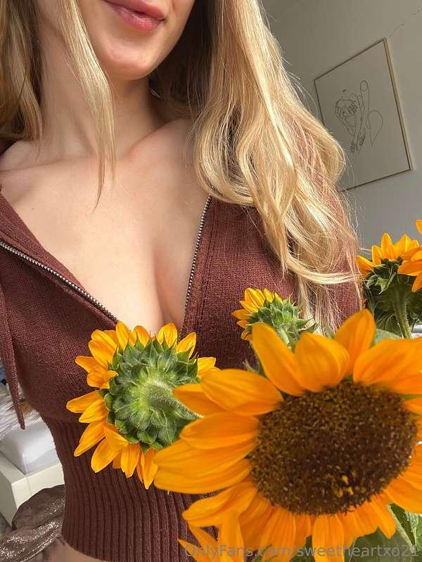 I went to the farmers market today and bought myself some su..