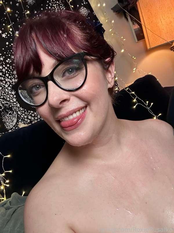 Happy slut covered in cum 🥰 Last night was an absolute blast, but I'm *SO SORRY* that I uploaded the wrong flyer and didn't notice! I feel so silly about that mistake. Thank you so much to everyone who showed up and tipped! I came twice, played with my ass, and gave a supremely sloppy blowjob and that ended with a facial.

There will be another stream in December for sure, if not November. And I'll get the goddamn date on the flyer right, haha.

I haven't yet been able to set up stream recording for Fansly, so unfortunately this one is only available to purchase on my other site. I hope to get it figured out before the next stream!

#fyp #facial #glasses #cum #cumonglasses