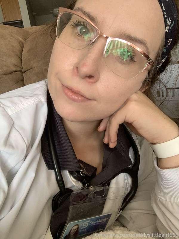 My nursing school get up makes me look like i’m a doctor. 😂🩺