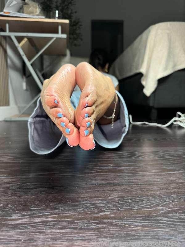 anikaprettyfeet_ image #11