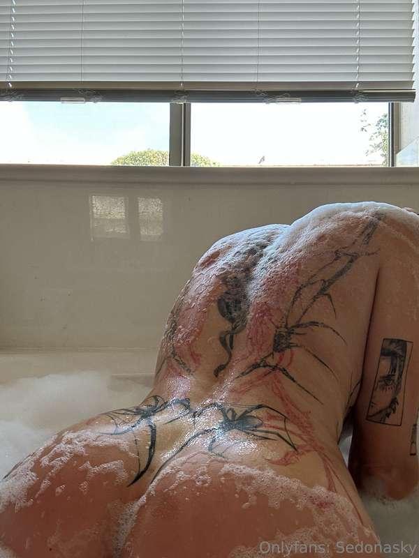 take a break and relax with me 😉🛁