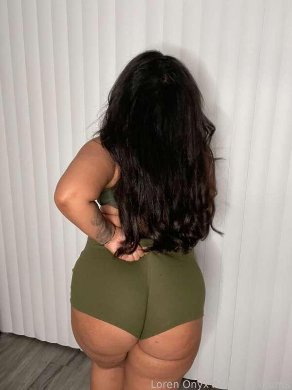 onyxcums image #0