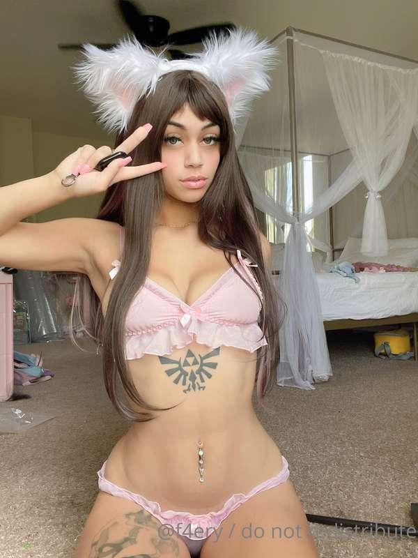 Can I be your little Kitten?💓😘