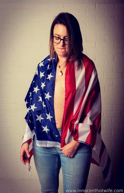 To all of my American followers out there!
Happy Independence Day... Say hello below 😘 🇺🇸