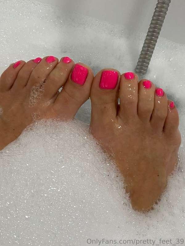 Drop your favourite bath bomb in my dm 😉