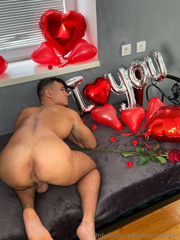 I have something for you and our valentine💝🤗