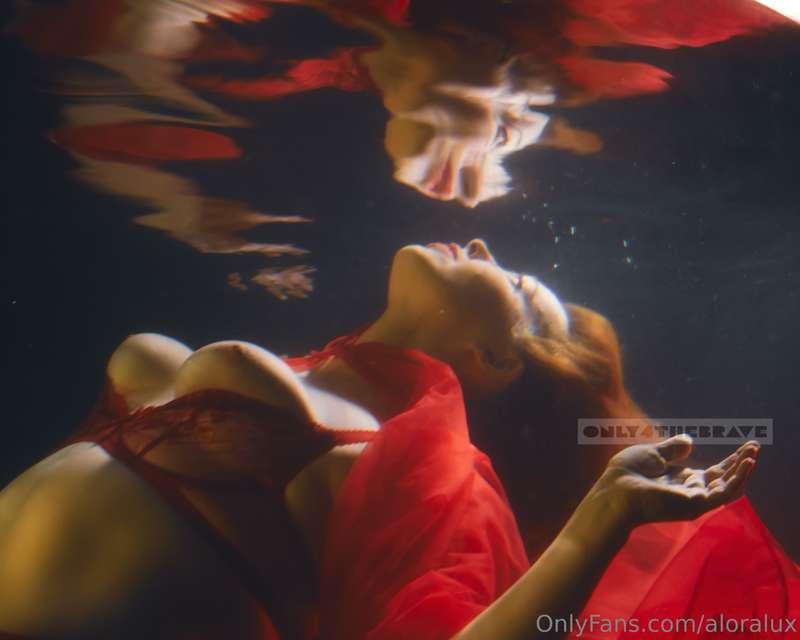 I've had a few of you asking to see more of the underwater s..