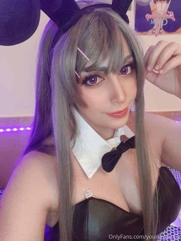 BUNNY GIRL PICS SOON! 
ill have exclusive ppv messages or po..