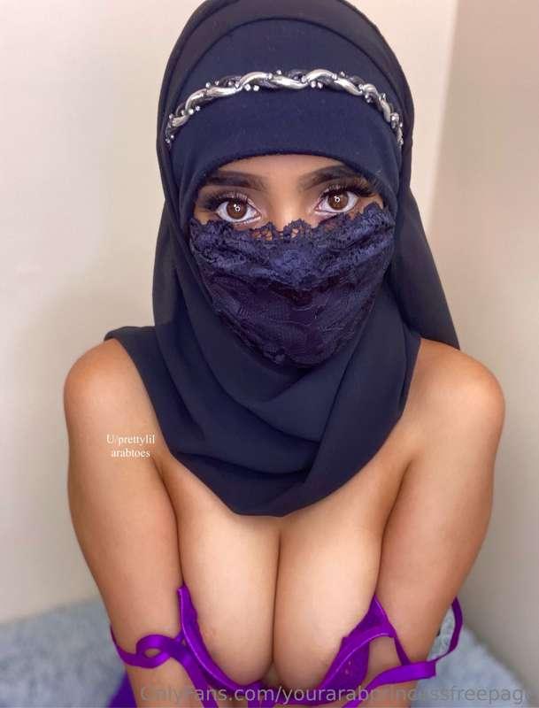 Need your warm cum on my tits🥵 
End of of Month sale on my V..