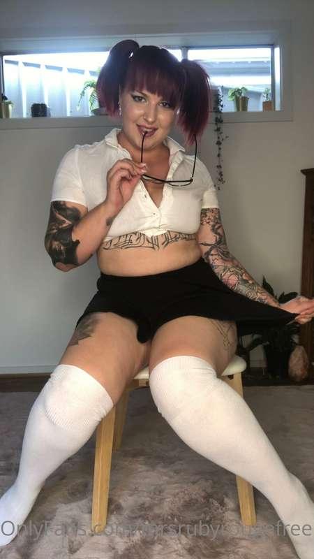 Teachers pet full set dropping on my paid 😍