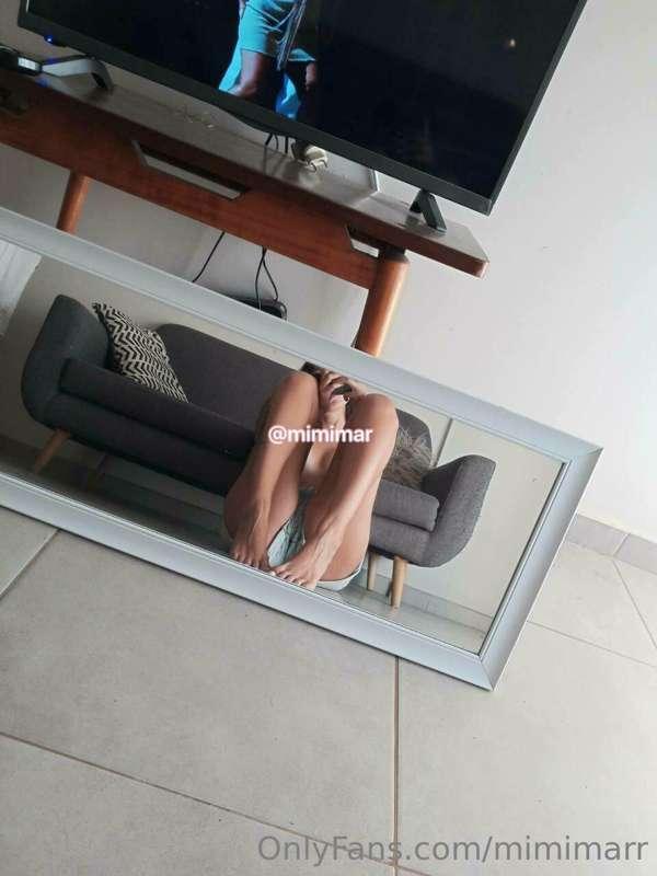 what a noble fruit the photos in mirrors 🪞✨