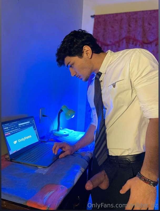 No sé porque onlyfans me lo bajo, pero bueno acá les dejo ma..