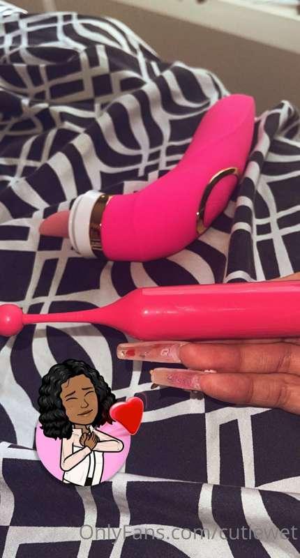 solo • lil hairy • new toy so powerful it’s so lovely 😫🔥😍😍😍