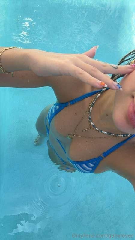 Almsot as wet as the pool im swimming in💦