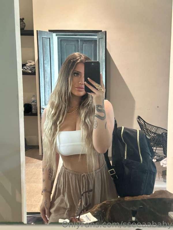 sun kissed 

VIP --> @xoxosea