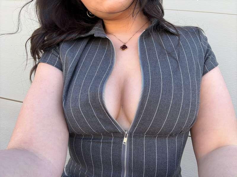500 likes and i''ll unzip it 😜💕
