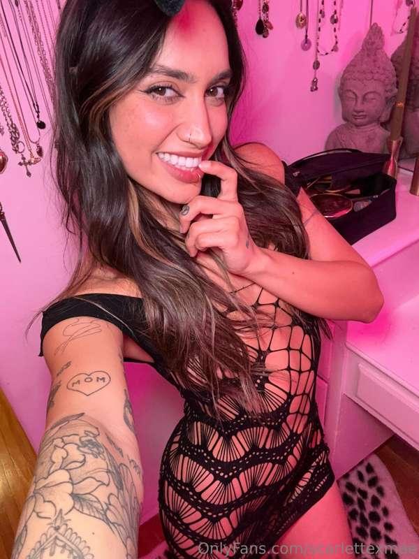 In desperate need of someone to rip this off me 😩
