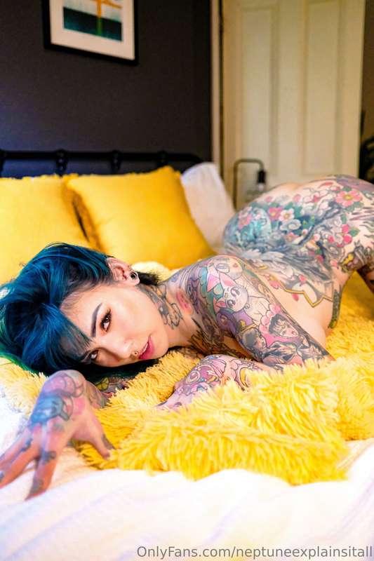 Good morning! Now come back to bed pls 💛