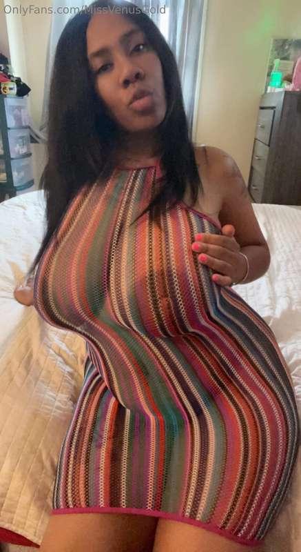 Good morning baby, do you like mom bods?