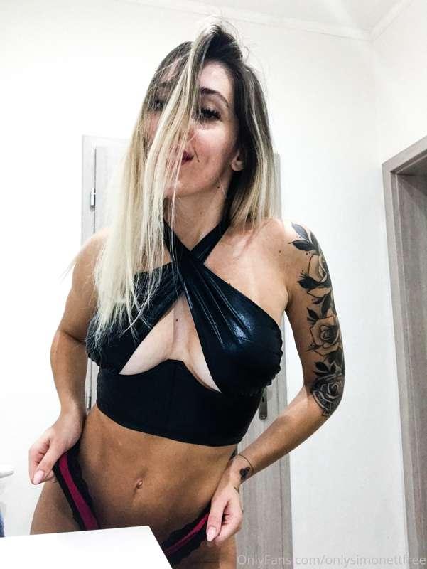 Wish you horny day🔥💋💋😈💦💦 Lets play with me sweetie💋😈 My puss..