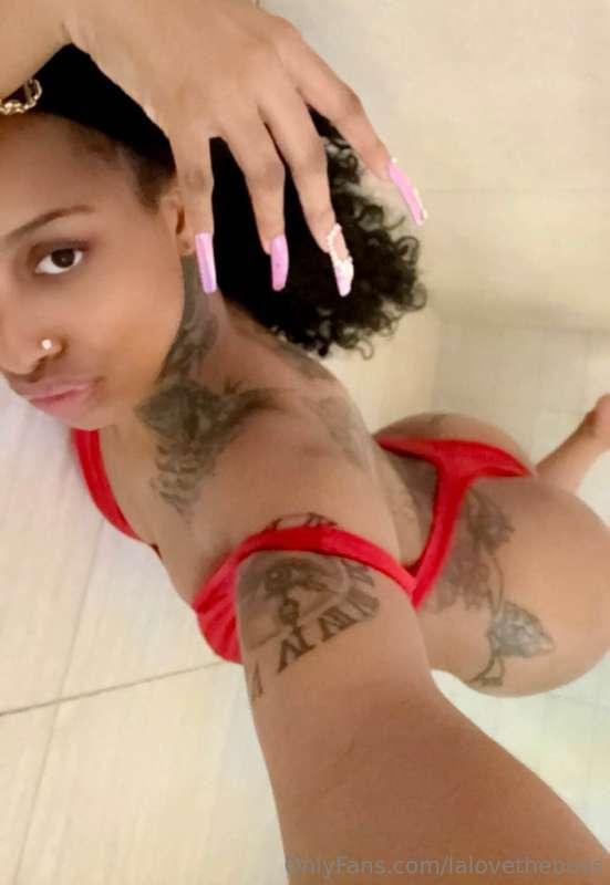 ### FUCK ME DADDY😈
Slip it in my *pussy* from the back 🥵 I n..