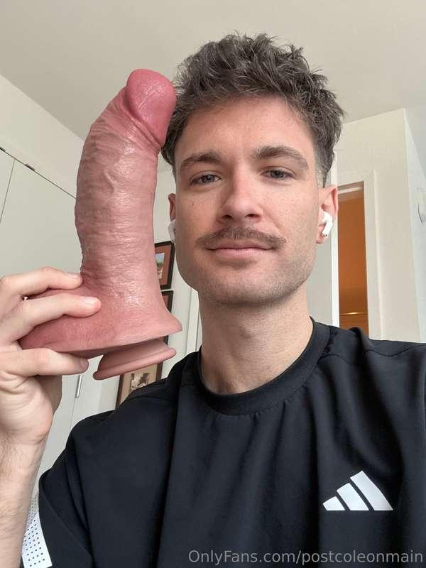I can’t believe I was intimidated when this QUTOYS dildo cam..