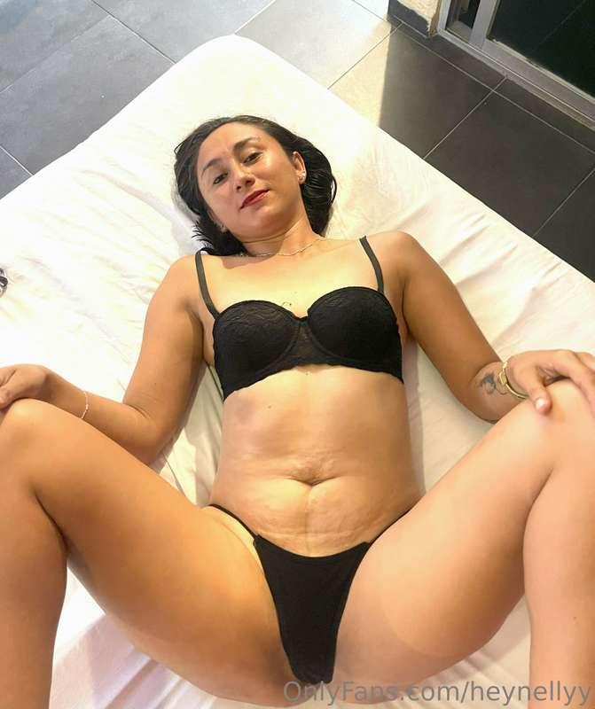 heynellyy main image