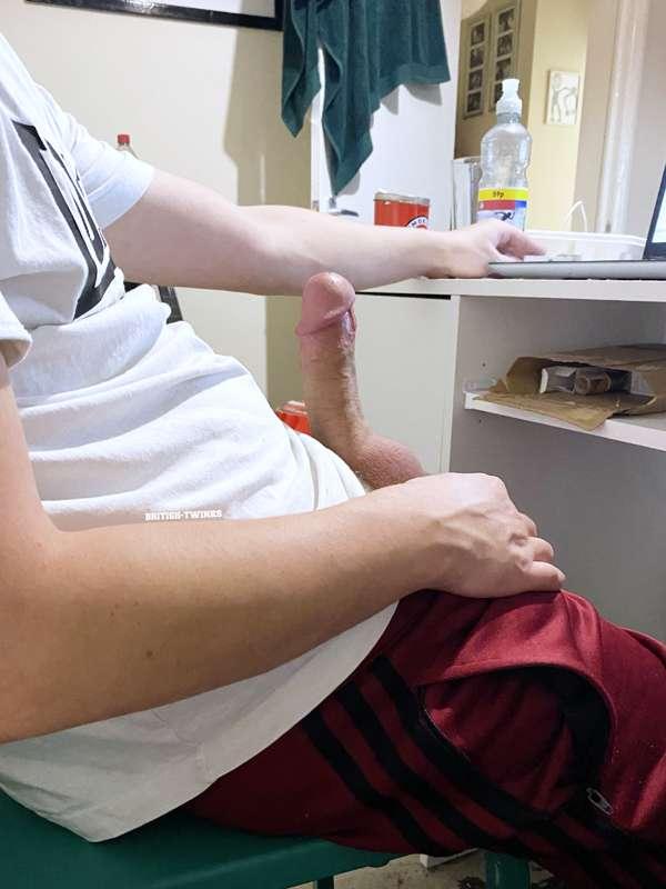 british-twinks image #2