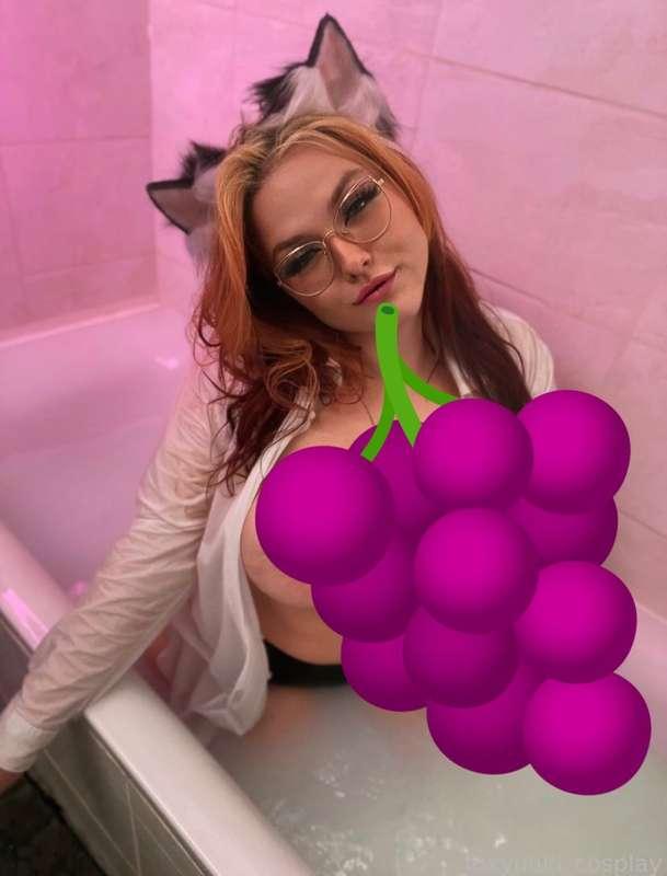 We all know what happens when I'm in a wet shirt and I'm cold 😈💕 
I'll be glad for feedback to dms I'd love to chat with you😘