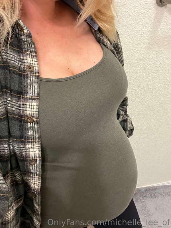 Men’s shirts are all that fit me right now 😂