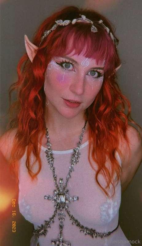 If you thought my top is turning up the heat... just wait ti..