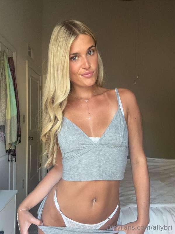 Cute enough to stop your scroll 😏