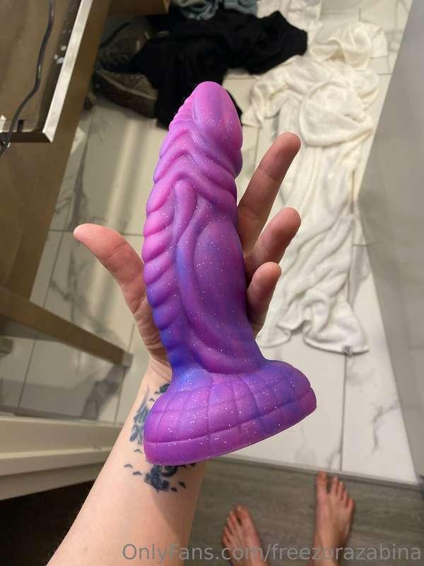 Want to see me force this inside my pussy? @zorazabina