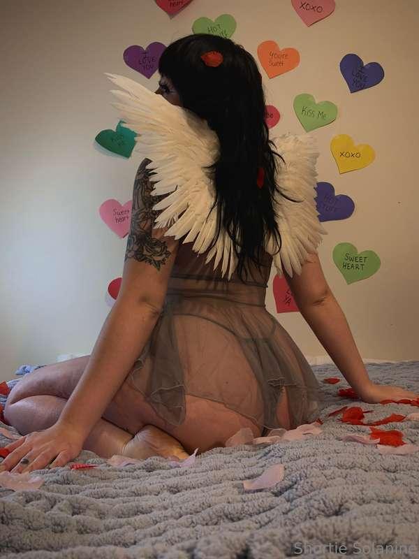 Cupid making you fall in love this Valentine’s Day 🖤