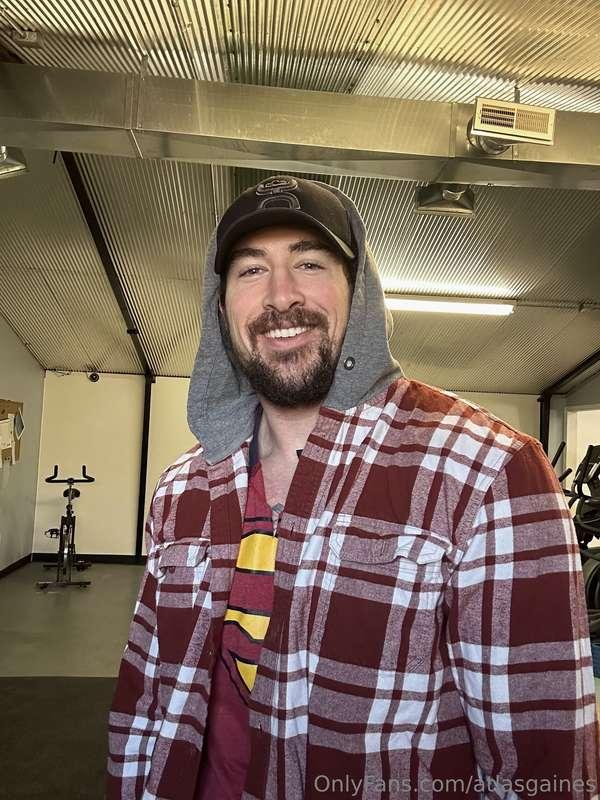 Happy Valentines Day friends!!!! Tomorrow there will be a So..