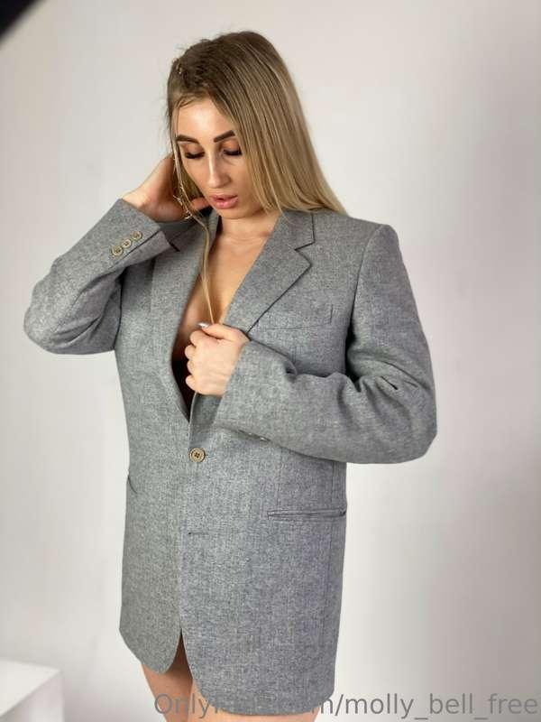 Does business style suit me? 🤪