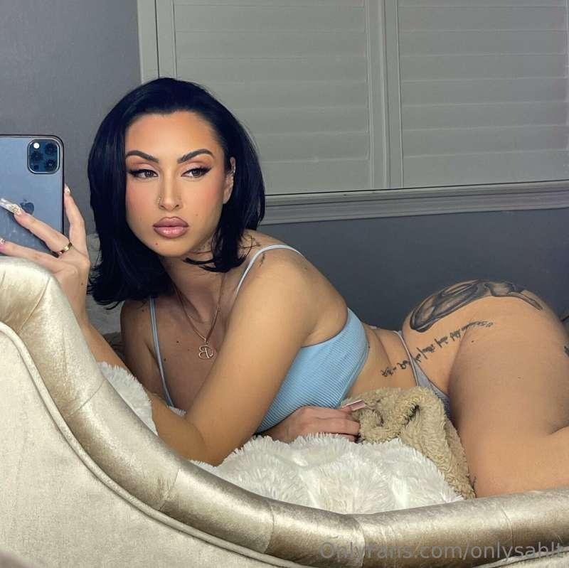 Im a baddie i know im a 10